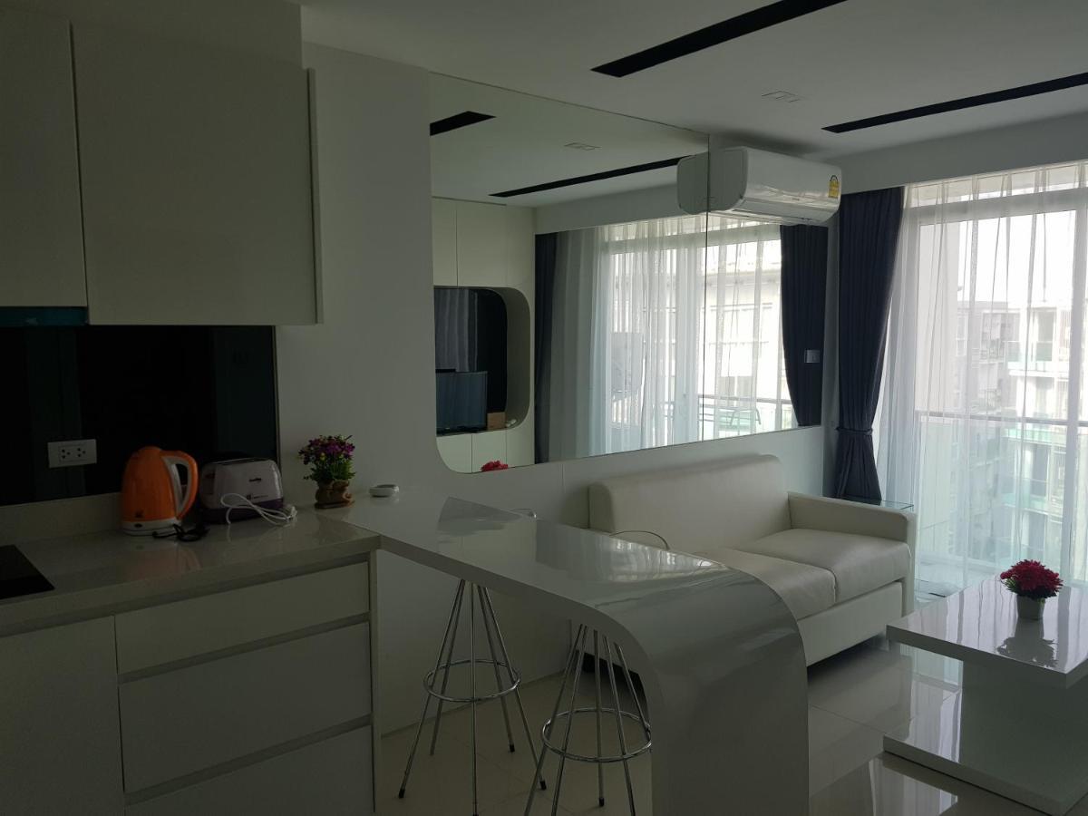 City Center Residence By Патая Екстериор снимка